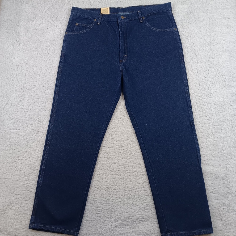 Wrangler Jeans Rugged Wear Mens 40x30 Dark Wash Classic Fit 39902PW